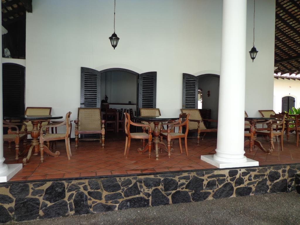Villa Tissa Beach Resort Уелигама Екстериор снимка