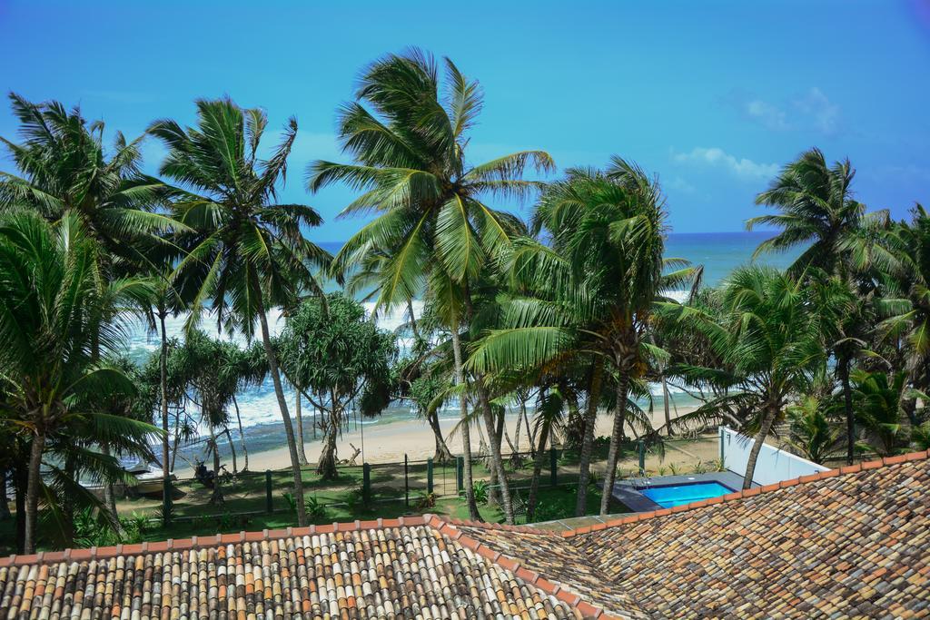 Villa Tissa Beach Resort Уелигама Екстериор снимка
