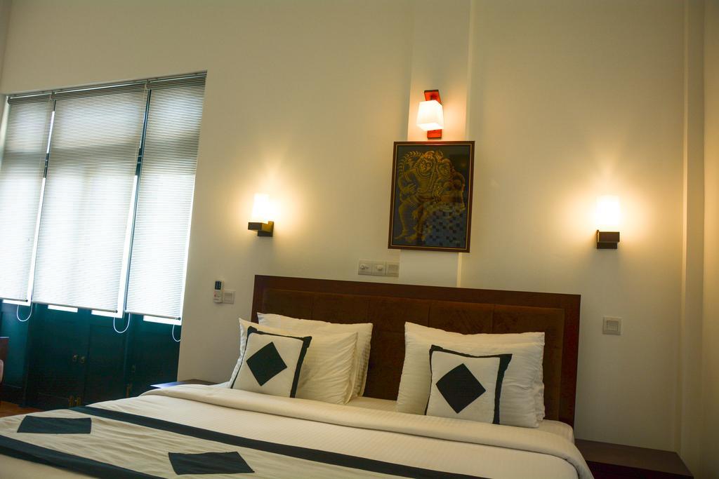 Villa Tissa Beach Resort Уелигама Екстериор снимка