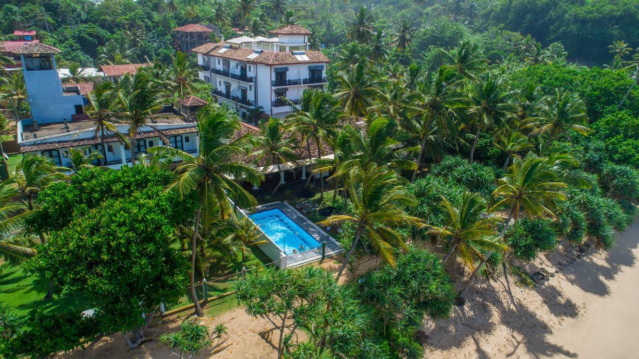 Villa Tissa Beach Resort Уелигама Екстериор снимка